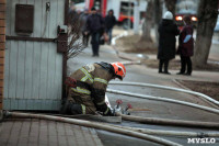 На ул. Николая Руднева в Туле загорелся двухэтажный дом, Фото: 1
