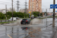 В Туле после дождя затопило улицу Ложевую, Фото: 15