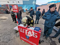 Пожар в кровельном центре на ул. Мосина, Фото: 13