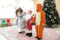 Алексей Дюмин поздравил с Новым годом детей в социально-реабилитационном центре Тулы, Фото: 11