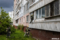 В Туле пожарным пришлось пилить дверь и выбивать окно из-за подгоревшей еды, Фото: 22
