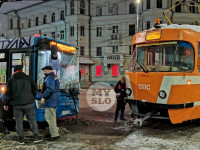 На ул. Советской в Туле столкнулись служебный трамвай и автобус, Фото: 2