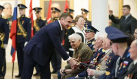 Алексей Дюмин вручил юбилейные медали ветеранам Великой Отечественной войны, Фото: 1