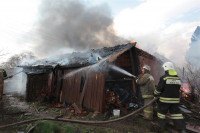 На Калужском шоссе загорелся жилой дом, Фото: 16