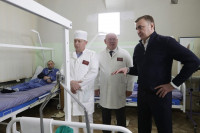 Алексей Дюмин посетил военных в госпитале и поздравил их с наступающим Новым годом, Фото: 4