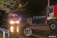В Туле пожар уничтожил дом и три автомобиля, Фото: 7