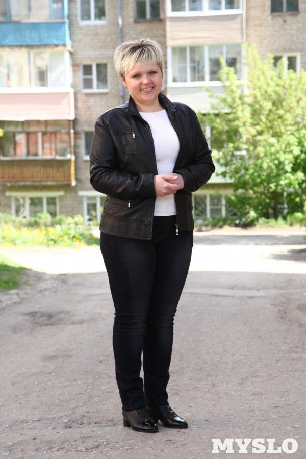Мария Турураева, 32 года. Рост 160 см, вес 78 кг. «Очень хочу похудеть. У меня двое детей, и мне хочется быть более активной и мобильной мамой. А ещё я мечтаю носить одежду меньшего размера, чем у меня сейчас. Помогите мне!»