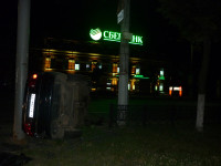 На проспекте Ленина в Туле перевернулась иномарка, Фото: 4
