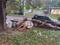 В Заречье на припаркованный автомобиль упало дерево, Фото: 7