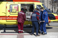 В Тульский перинатальный центр из Новомосковска на вертолете доставлены близняшки, Фото: 20
