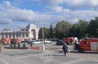 К зданию правительства Тульской области прибыли пожарные расчеты, Фото: 2