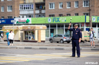 Регулировщик на перекрестке проспекта Ленина и ул. Генерала Маргелова, Фото: 2