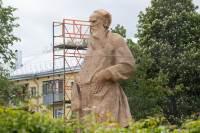 В Туле Льва Толстого «отмыли» пескоструем , Фото: 1