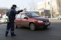 Полицейские поздравили автоледи с 8 Марта, Фото: 13