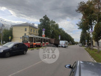 На ул. Металлургов трамвай столкнулся с самосвалом, Фото: 3