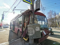 Жесткое ДТП с троллейбусом на ул. Октябрьской, Фото: 7