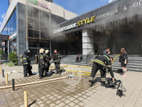 На Красноармейском проспекте загорелся магазин «Шопоголик», Фото: 14