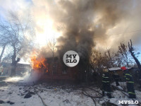 На улице Оборонной загорелся дом с петардами , Фото: 9
