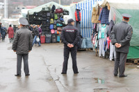 В ходе зачистки на Центральном рынке Тулы задержаны 350 человек, Фото: 6