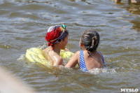 Туляки спасаются от жары в пруду Центрального парка, Фото: 44