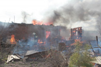 На Калужском шоссе загорелся жилой дом, Фото: 7