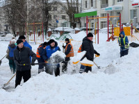 Депутаты-единороссы Тульской гордумы приняли участие в «Снежном субботнике», Фото: 6