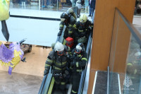 В ТРЦ «РИО» работали пожарные расчеты, Фото: 9