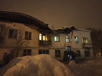 В Алексине рухнула крыша многоквартирного дома, Фото: 8