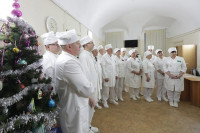 Алексей Дюмин посетил военных в госпитале и поздравил их с наступающим Новым годом, Фото: 8