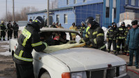 В Туле сотрудники МЧС соревновались в умении спасать пострадавших в ДТП, Фото: 5