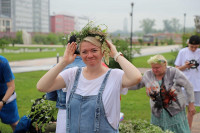 На Казанской набережной туляки водили ромашковый хоровод, Фото: 10