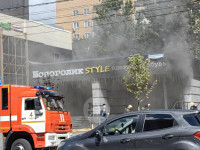 На Красноармейском проспекте загорелся магазин «Шопоголик», Фото: 3