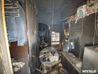 На ул. Степанова в Туле из горящей квартиры спасли двух человек, Фото: 13