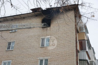 В пятиэтажке на ул. Галкина в Туле загорелась квартира, Фото: 2