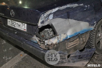В Туле Mercedes сбил ограждение и приземлился на встречке, Фото: 17