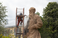 В Туле Льва Толстого «отмыли» пескоструем , Фото: 2