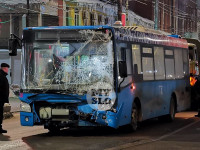 На ул. Советской в Туле столкнулись служебный трамвай и автобус, Фото: 6