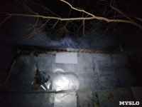 На ул. Томпа в Туле поздно вечером загорелась баня, Фото: 4