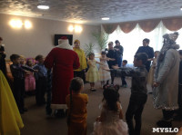 Для детей украинских переселенцев организовали новогоднюю праздничную программу, Фото: 3