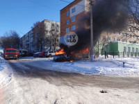 В Пролетарском районе Тулы загорелся микроавтобус, Фото: 2