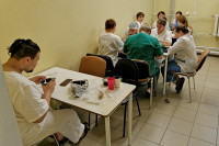 Репортаж из «красной зоны»: как устроен коронавирусный госпиталь в Туле, Фото: 17