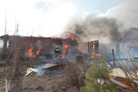 На Калужском шоссе загорелся жилой дом, Фото: 6