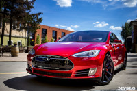 Владелец первого электромобиля Tesla рассказал, почему теперь не хочет ездить на других машинах, Фото: 39