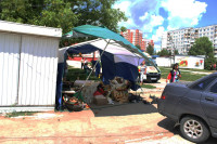В Туле легковушка протаранила торговую палатку, Фото: 5
