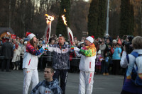 Третий этап эстафеты олимпийского огня: проспект Ленина, Фото: 46