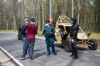 В Туле МЧС с Росгвардией ищут нарушителей с помощью дронов и на тактических автовездеходах, Фото: 33