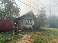В Туле на улице 2-й Трубной загорелся частный дом, Фото: 1