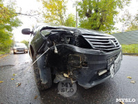 На ул. Тимирязева машина повалила дерево после ДТП с такси, Фото: 2