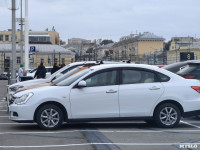 Нарушают ли ПДД водители, которые паркуются на площади Ленина?, Фото: 4
