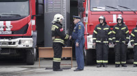 В Туле сотрудники МЧС проводили на пенсию руководителя, окатив водой из пожарных рукавов, Фото: 13